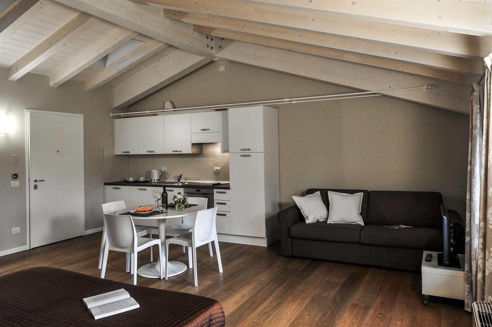 Belvivere Suites Sona Exterior foto
