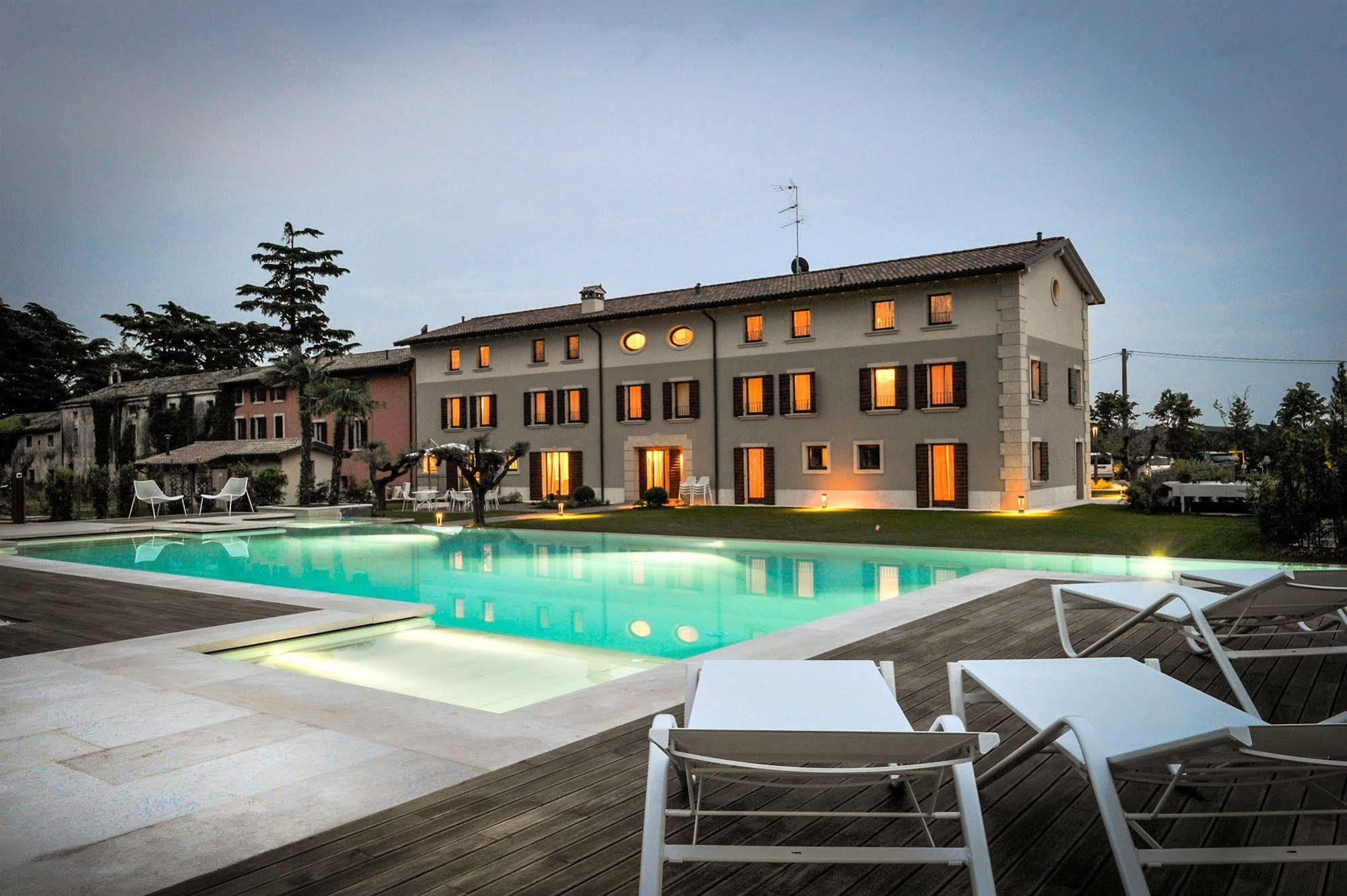 Belvivere Suites Sona Exterior foto